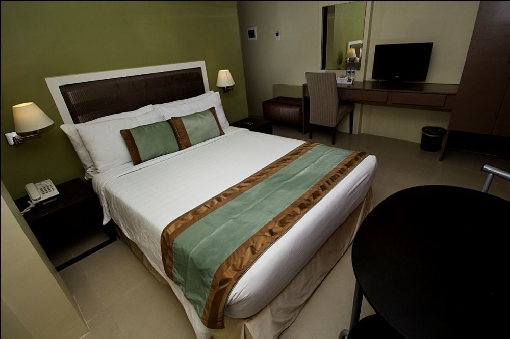 Mango Suites Tuguegarao Extérieur photo